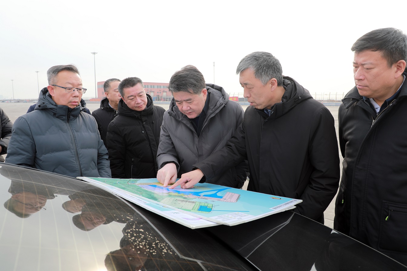 省交通运输厅厅长冯万斌到营口港调研推动港口高质量发展