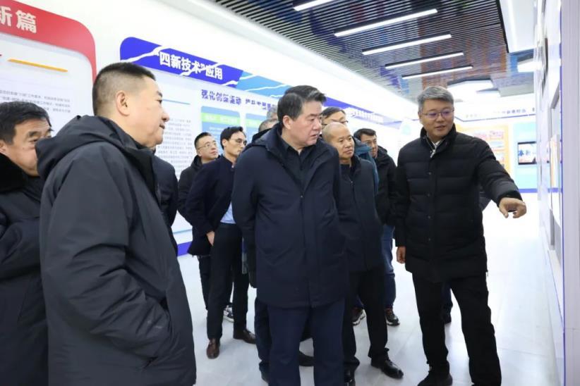 冯万斌厅长到本桓高速公路建设项目调研