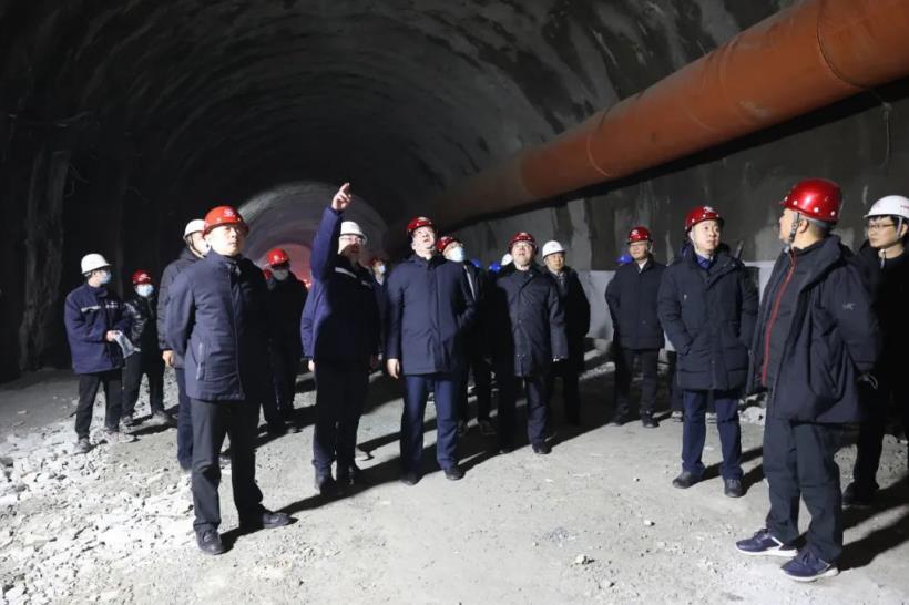 冯万斌厅长到本桓高速公路建设项目调研