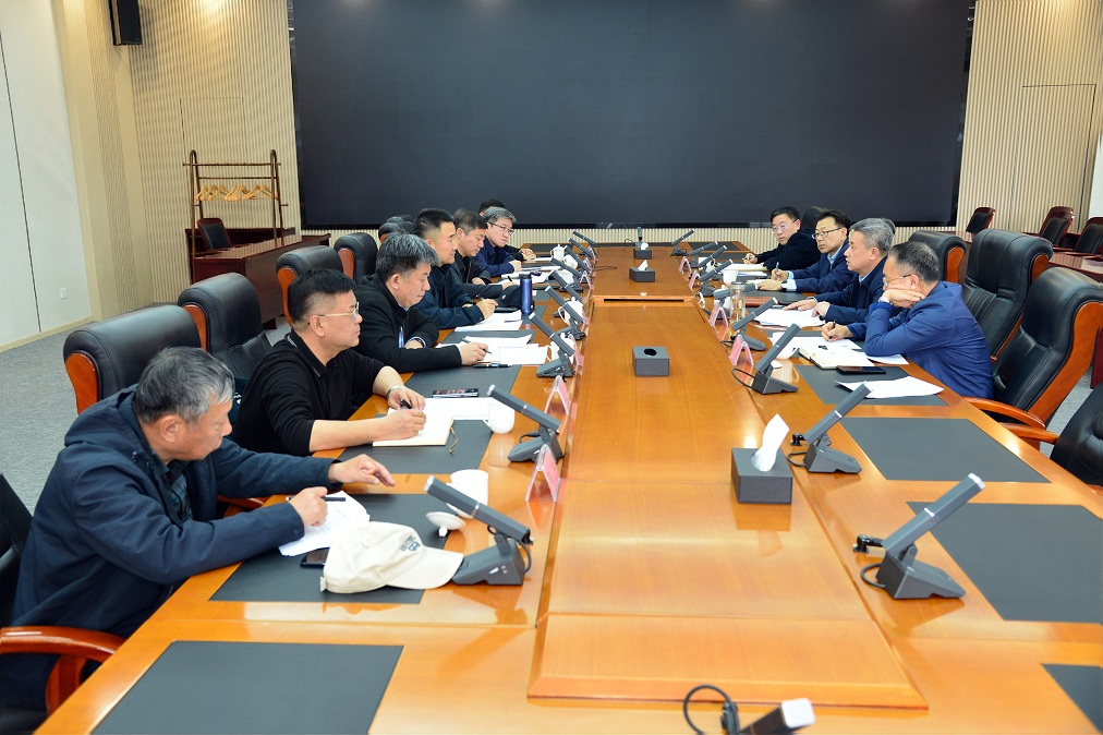 省交通运输厅召开“百吨王”专项整治周调度会议 全力推...